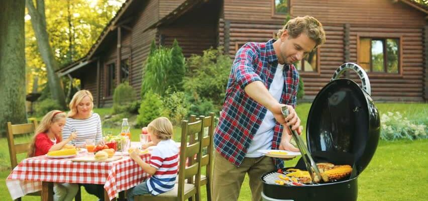 ¡Es hora de hacer barbacoas! ¡Disfruta de la alegría de una deliciosa comida con familiares y amigos!